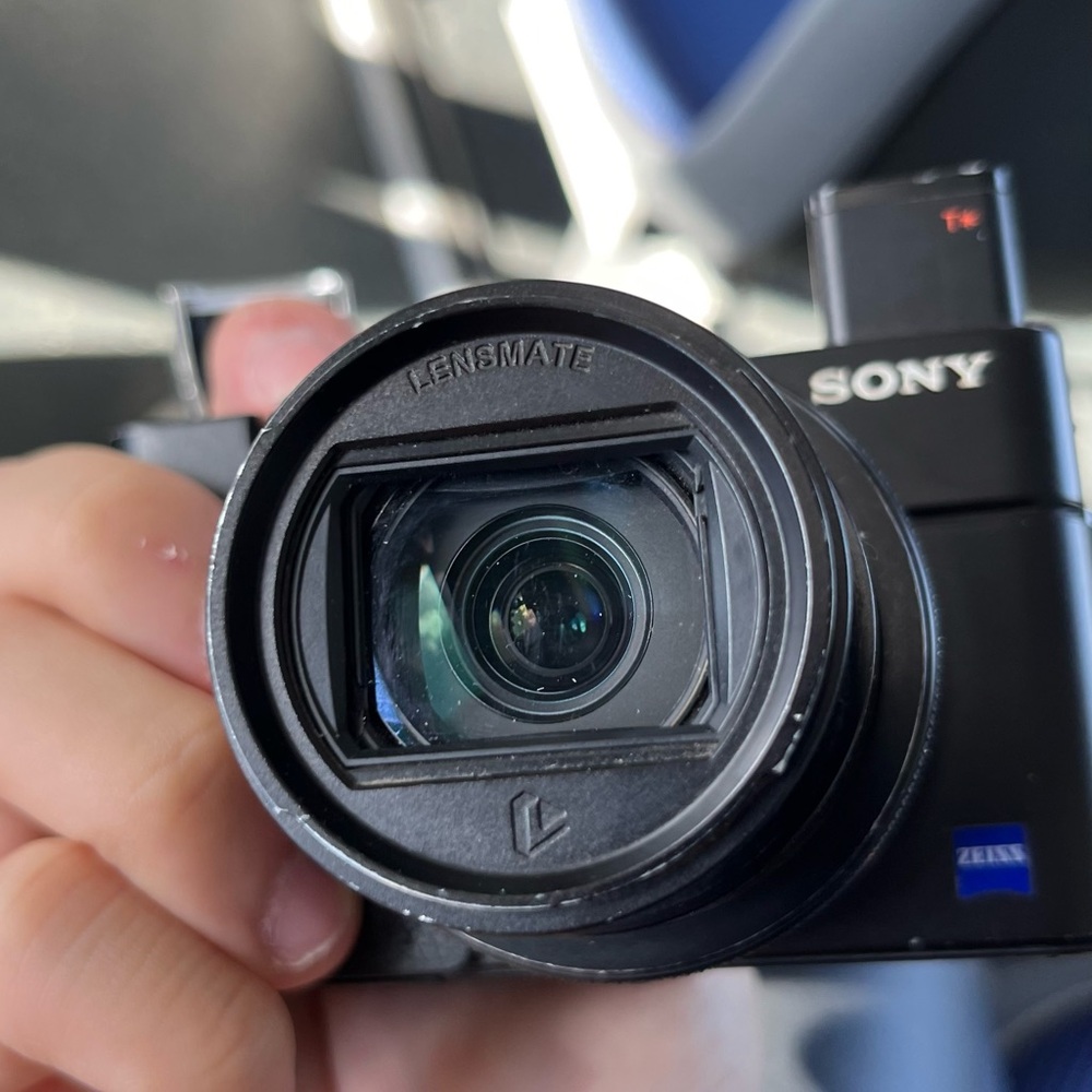 Sony RX100 mark 6 camera - Picture 11 of 13